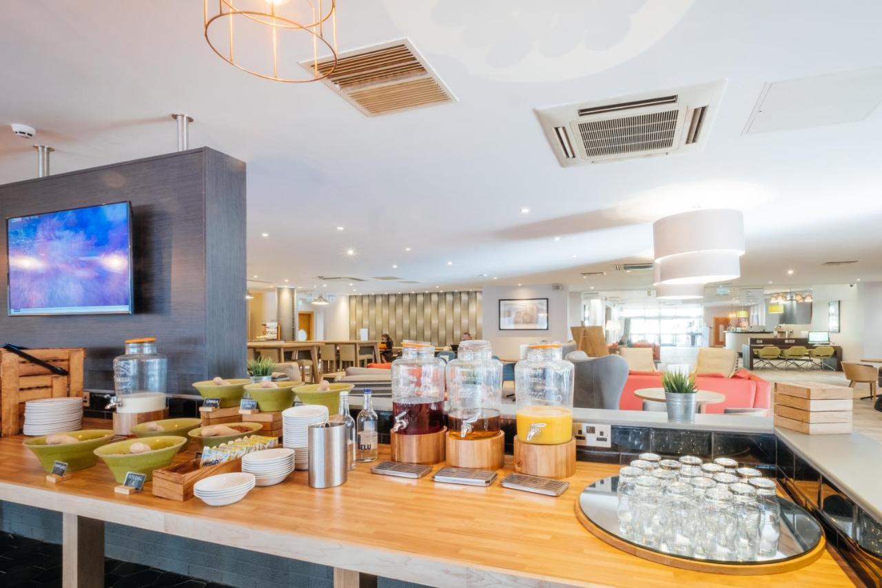 Holiday Inn Coventry M6, J2 By Ihg Bagian luar foto