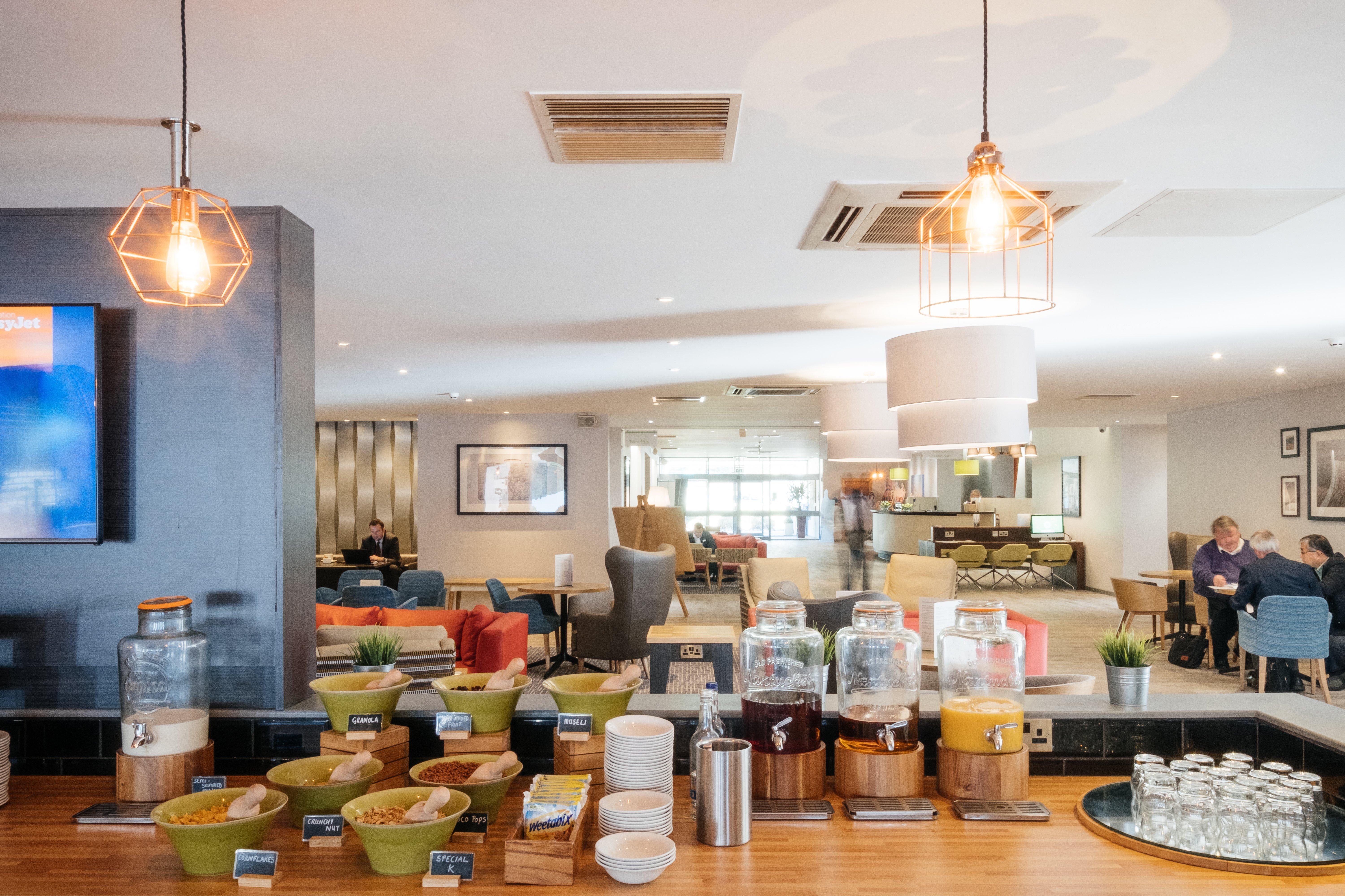 Holiday Inn Coventry M6, J2 By Ihg Bagian luar foto