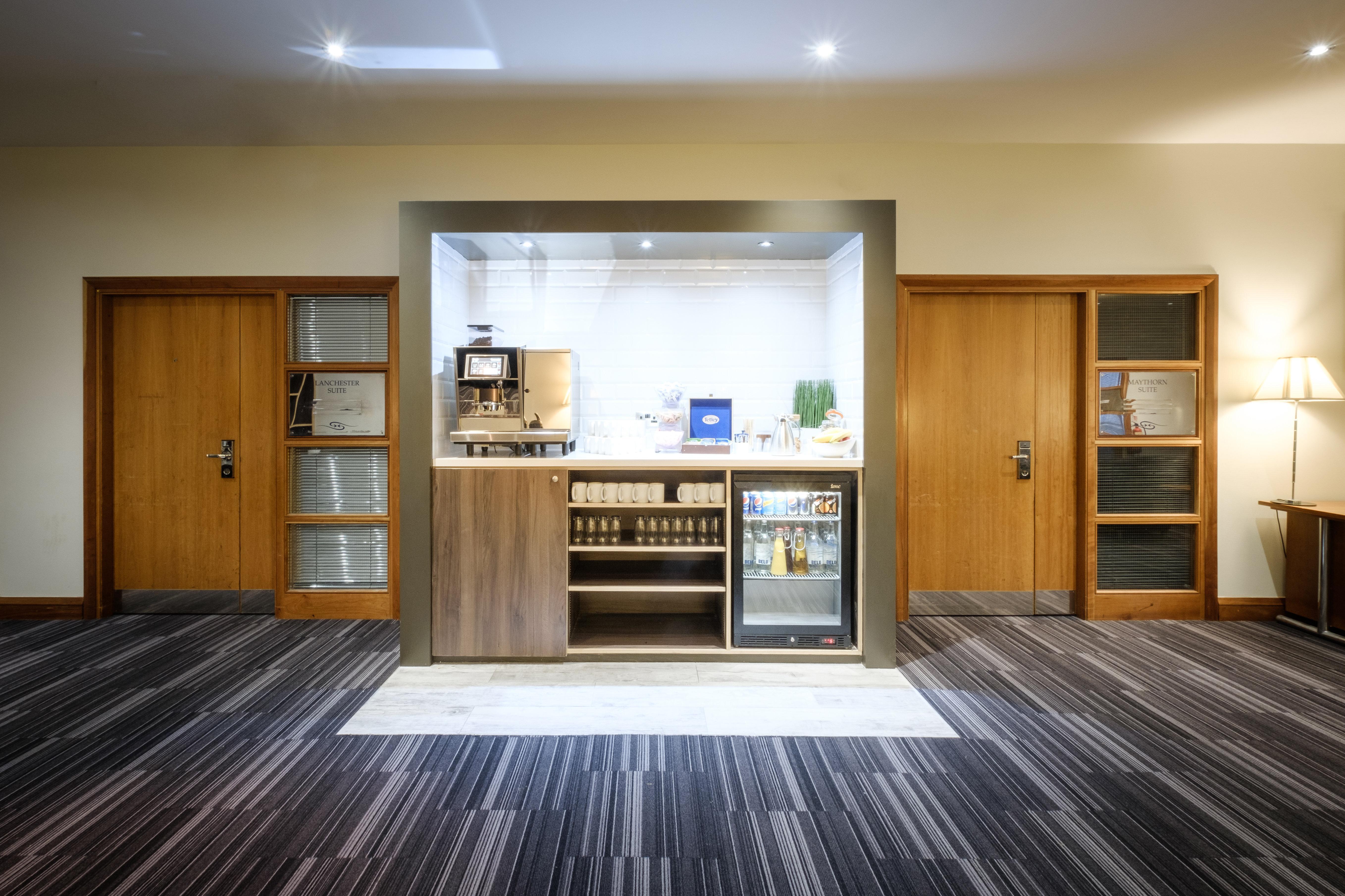 Holiday Inn Coventry M6, J2 By Ihg Bagian luar foto
