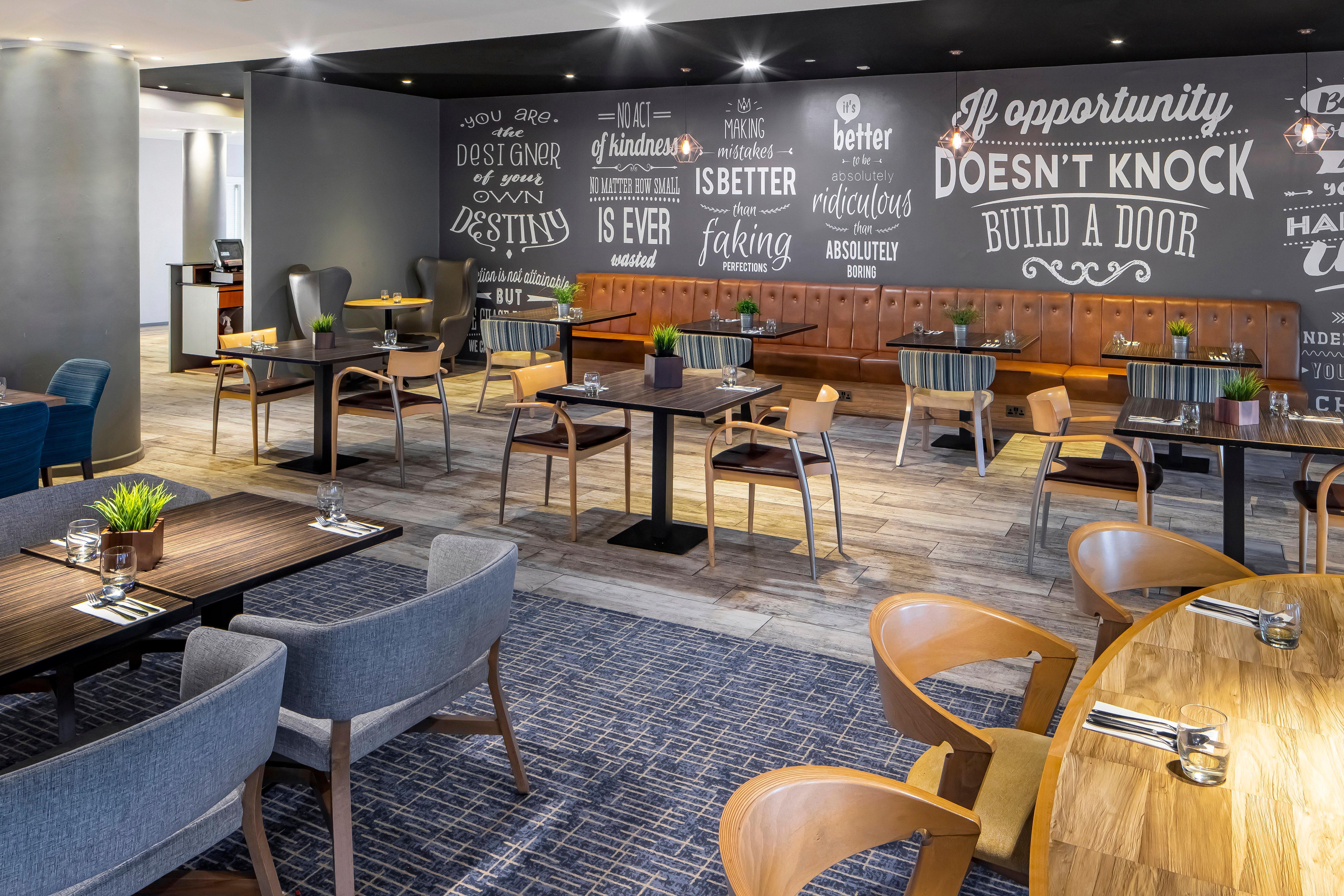 Holiday Inn Coventry M6, J2 By Ihg Bagian luar foto