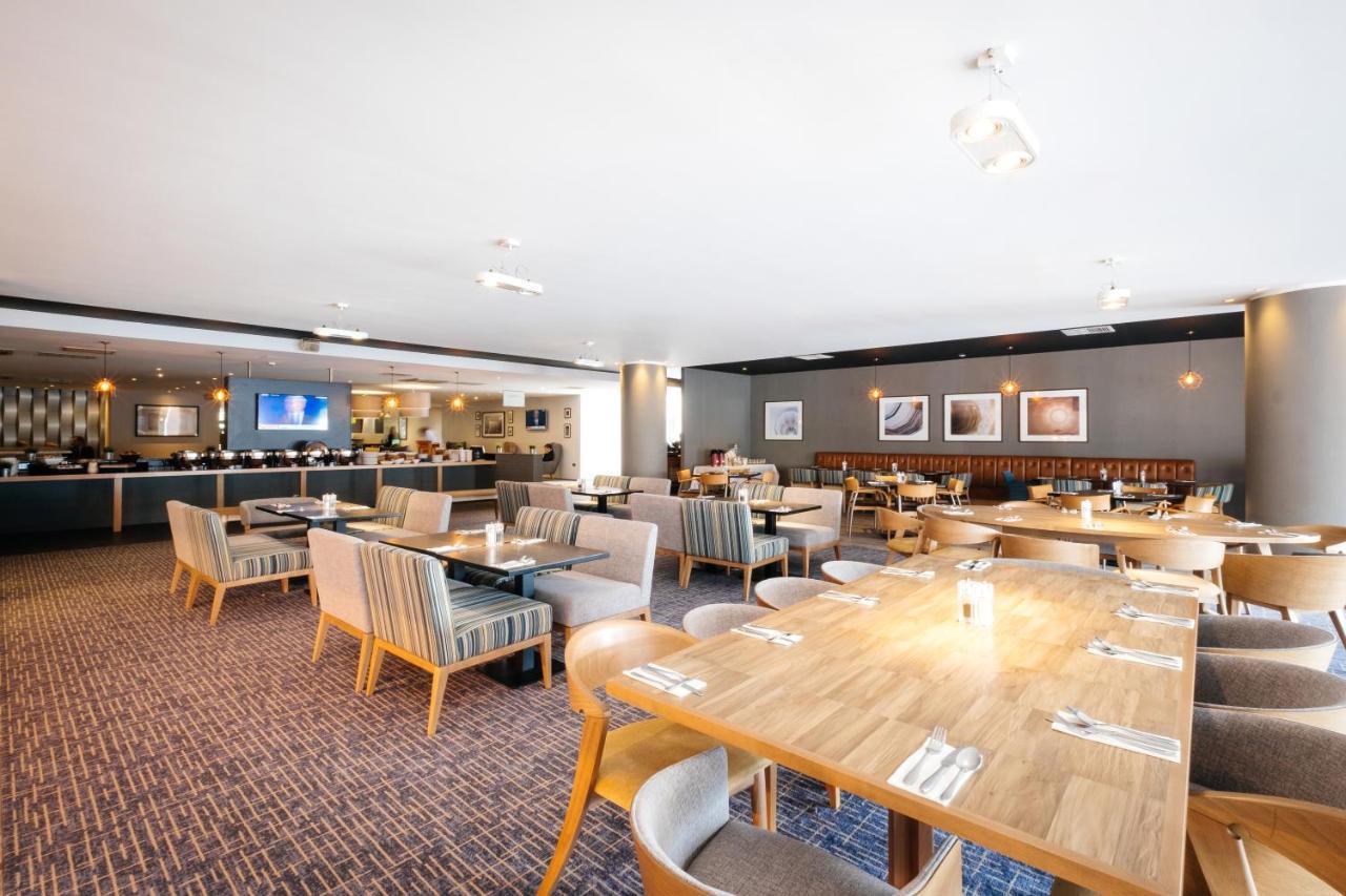 Holiday Inn Coventry M6, J2 By Ihg Bagian luar foto