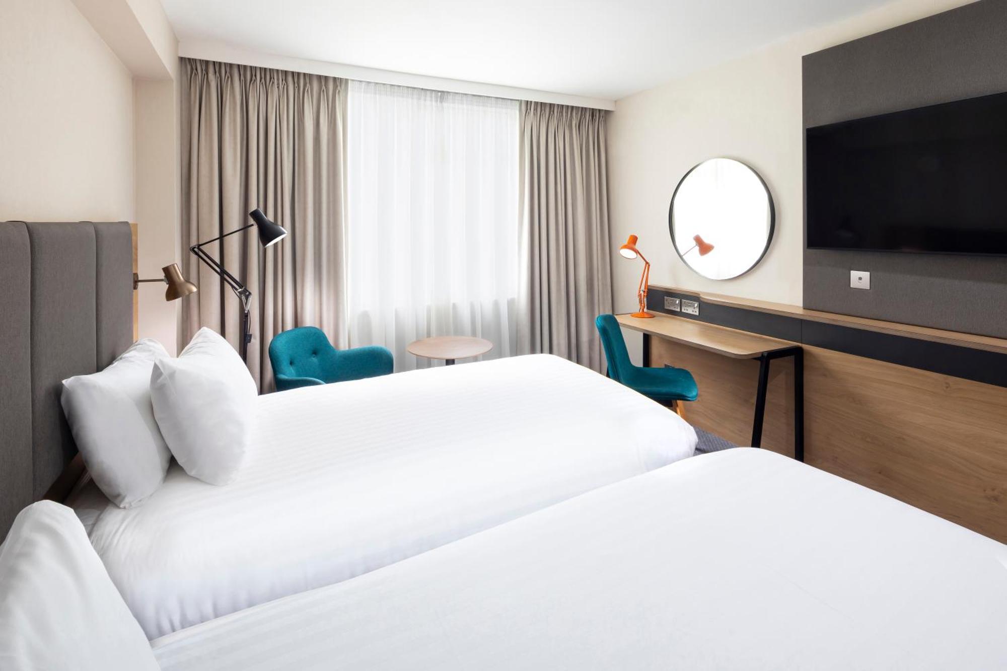 Holiday Inn Coventry M6, J2 By Ihg Bagian luar foto