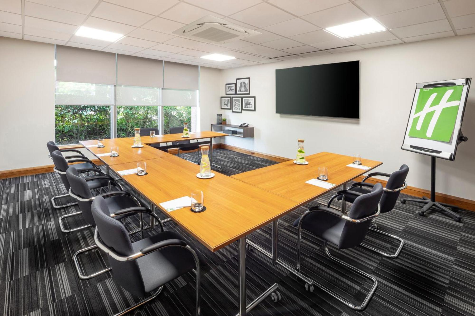 Holiday Inn Coventry M6, J2 By Ihg Bagian luar foto